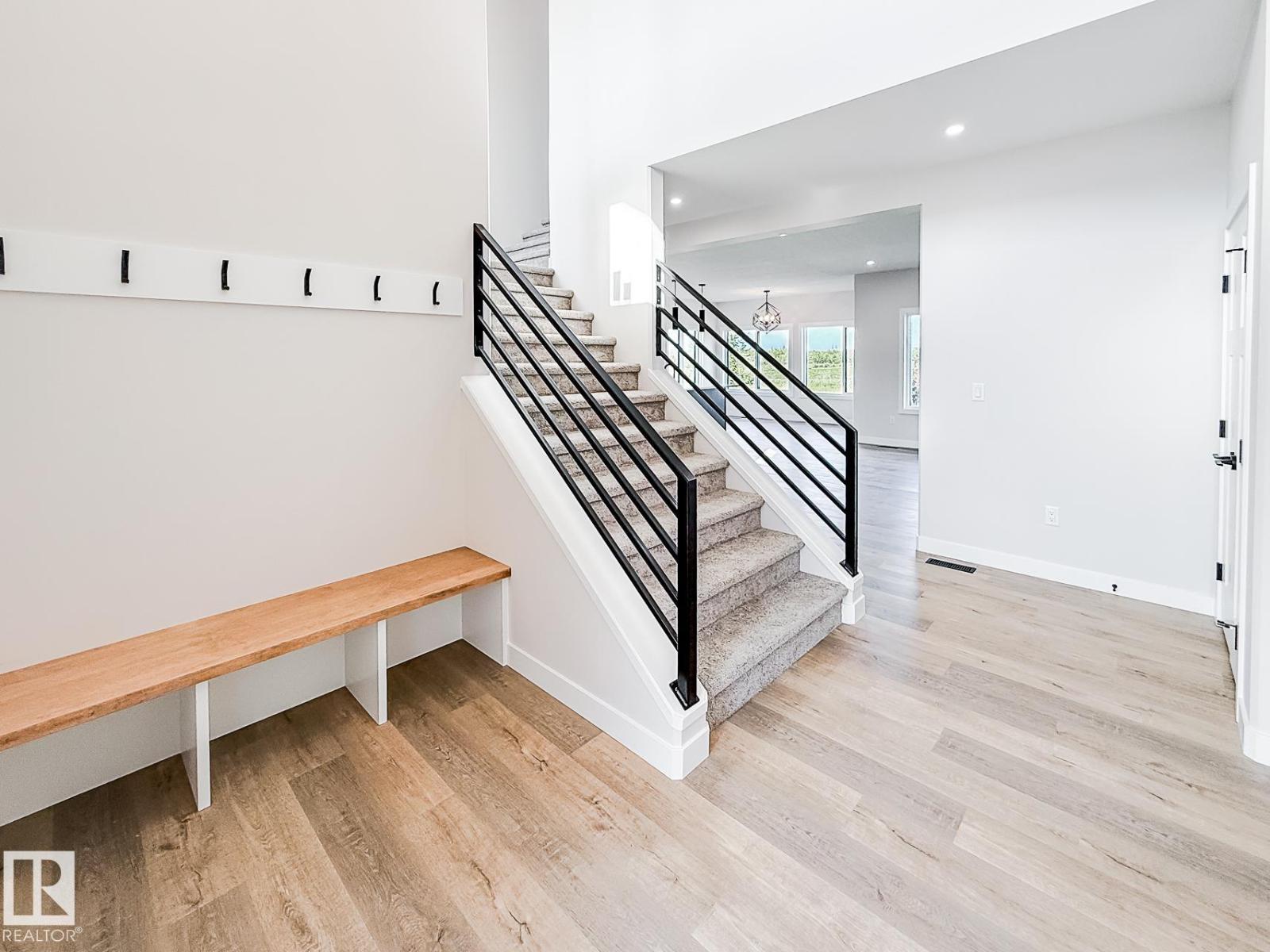 Photo 5 of 8501 87 St, Grande Prairie AB