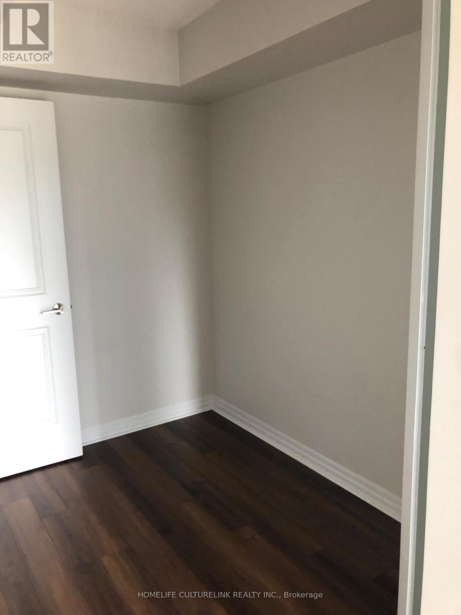 Photo 7 of 211 275 Yorkland Road, Toronto ON