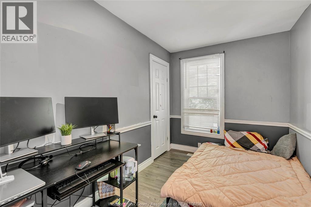 Photo 11 of 2362 Cadillac, Windsor ON