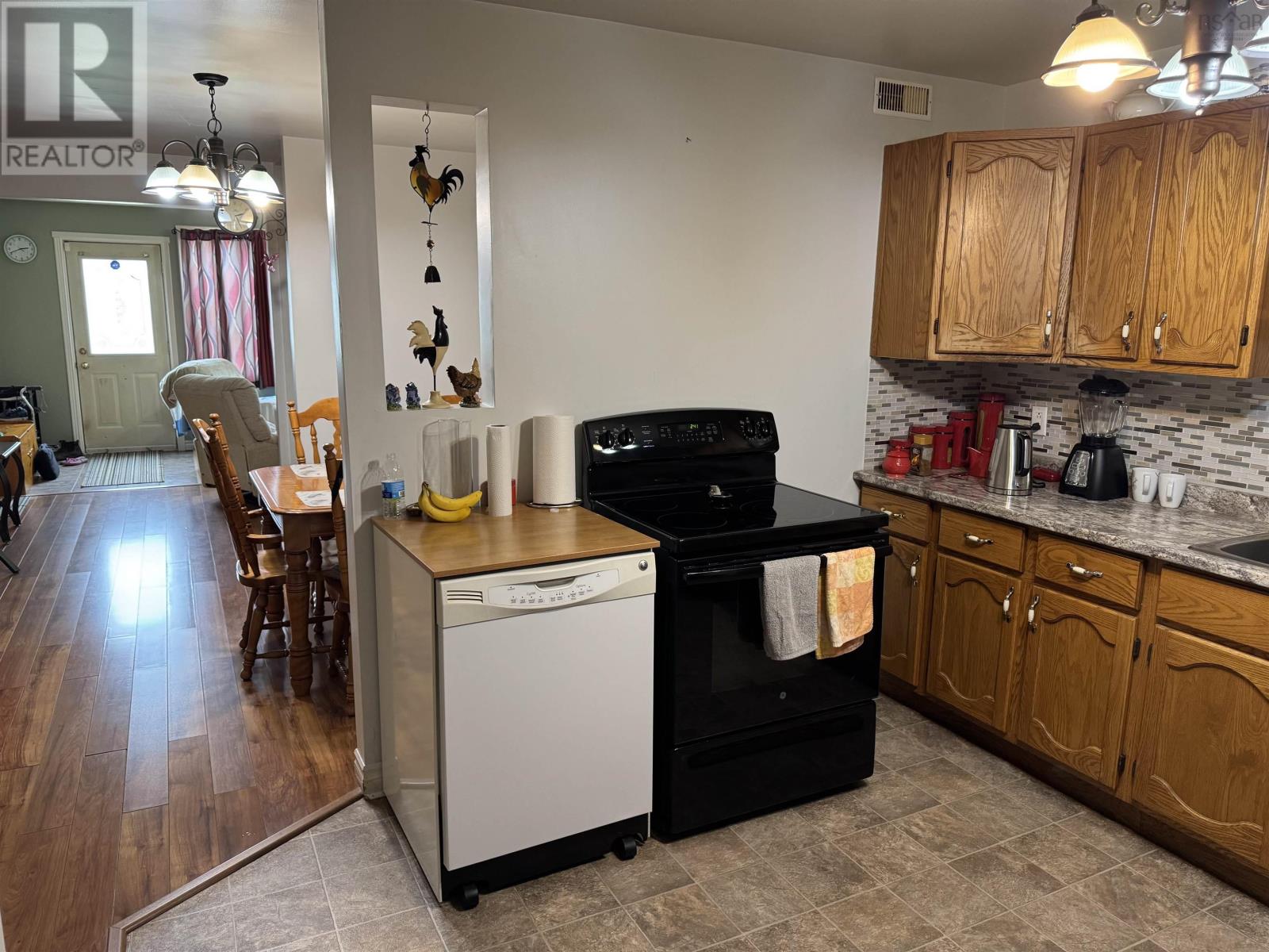 Property 8 of 32 of 5982 Stellarton Trafalgar Road