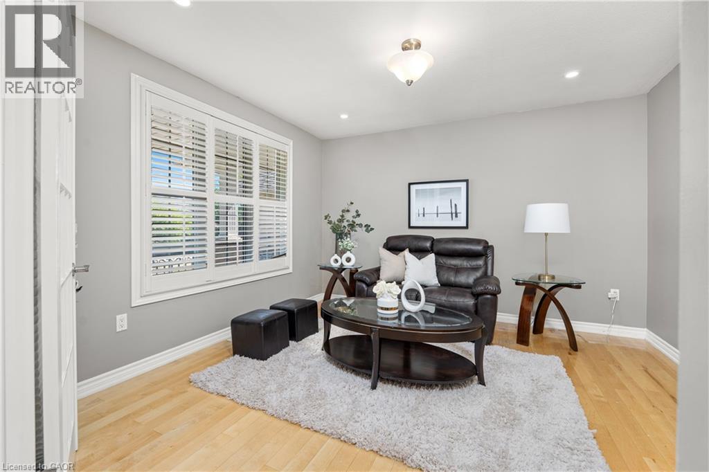 Photo 12 of 138 Rock Street, Smithville ON