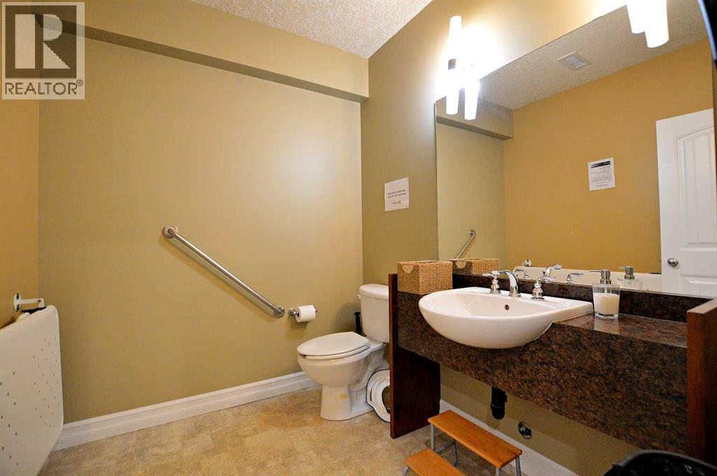 Photo 21 of 101 8715 109 Street, Grande Prairie AB