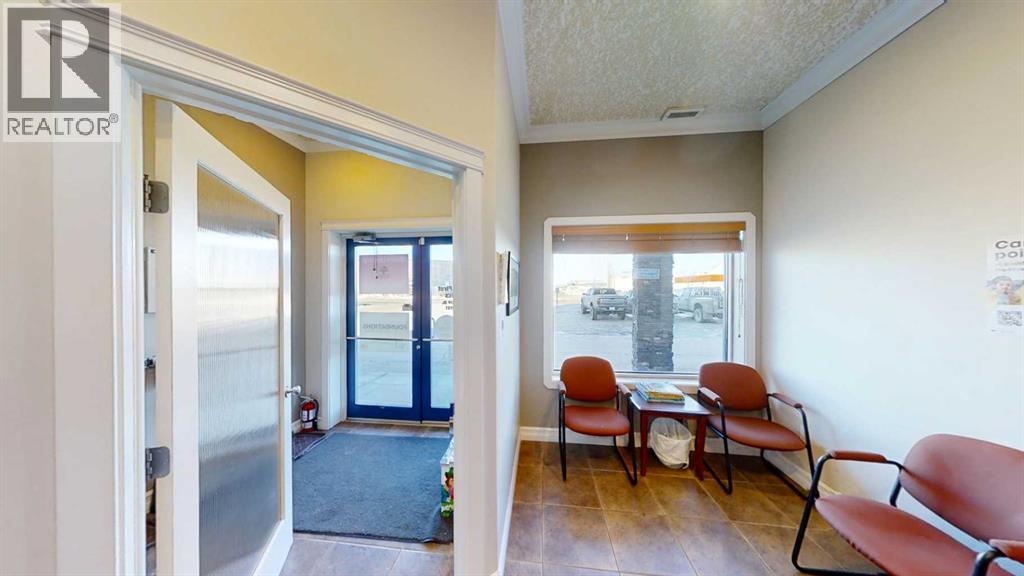 Photo 10 of 101 8715 109 Street, Grande Prairie AB