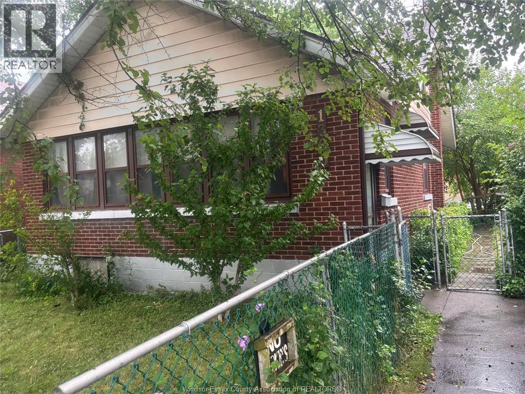 Photo 3 of 1305 Goyeau Street, Windsor ON