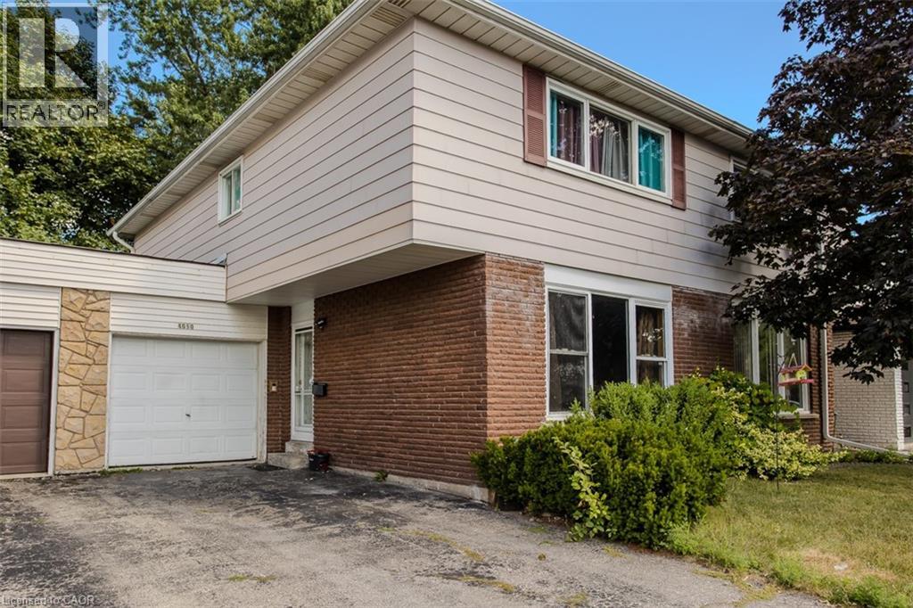 Photo 2 of 4050 Longmoor Drive, Burlington ON