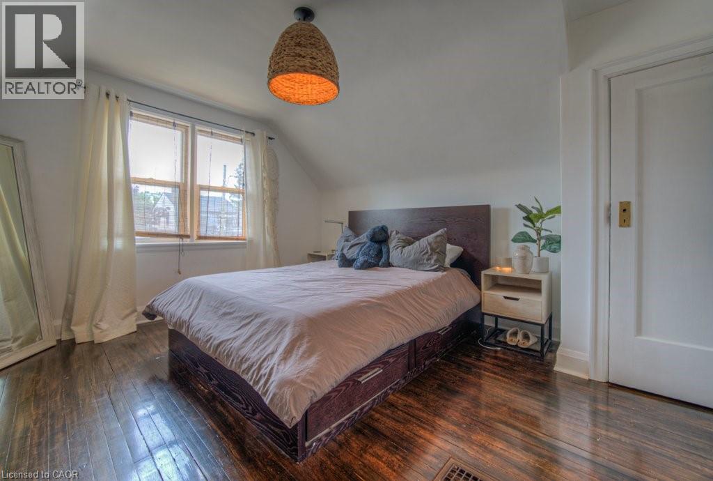 Photo 30 of 239 Rosewood Road, Hamilton ON