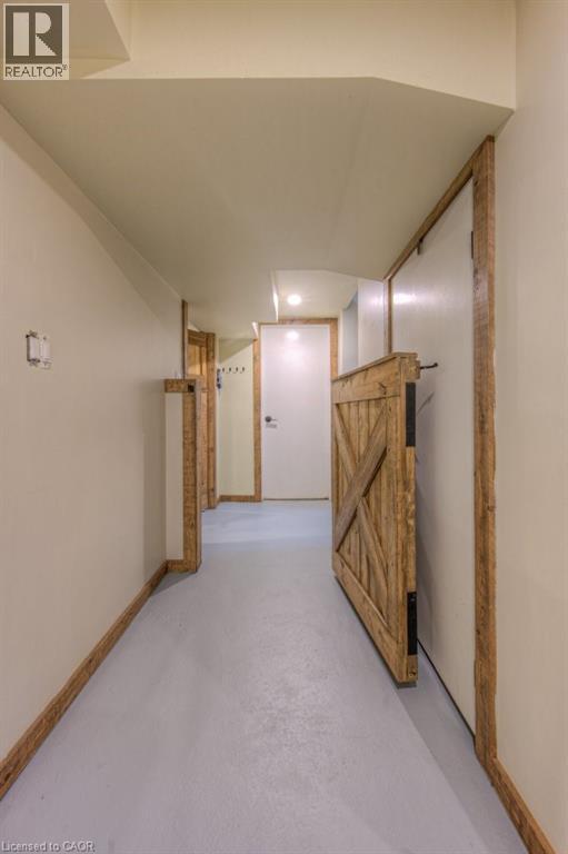 Photo 37 of 239 Rosewood Road, Hamilton ON