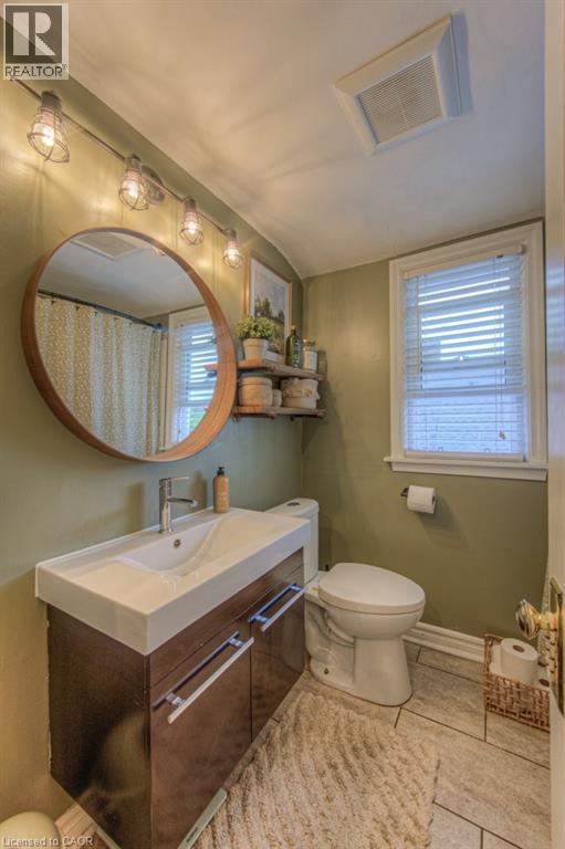 Photo 25 of 239 Rosewood Road, Hamilton ON