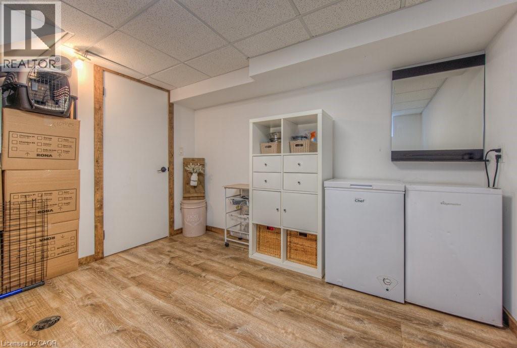 Photo 40 of 239 Rosewood Road, Hamilton ON