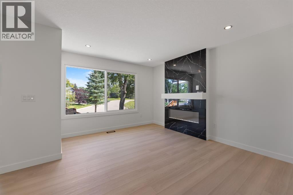 Photo 9 of 3419 19 Street Nw, Calgary AB