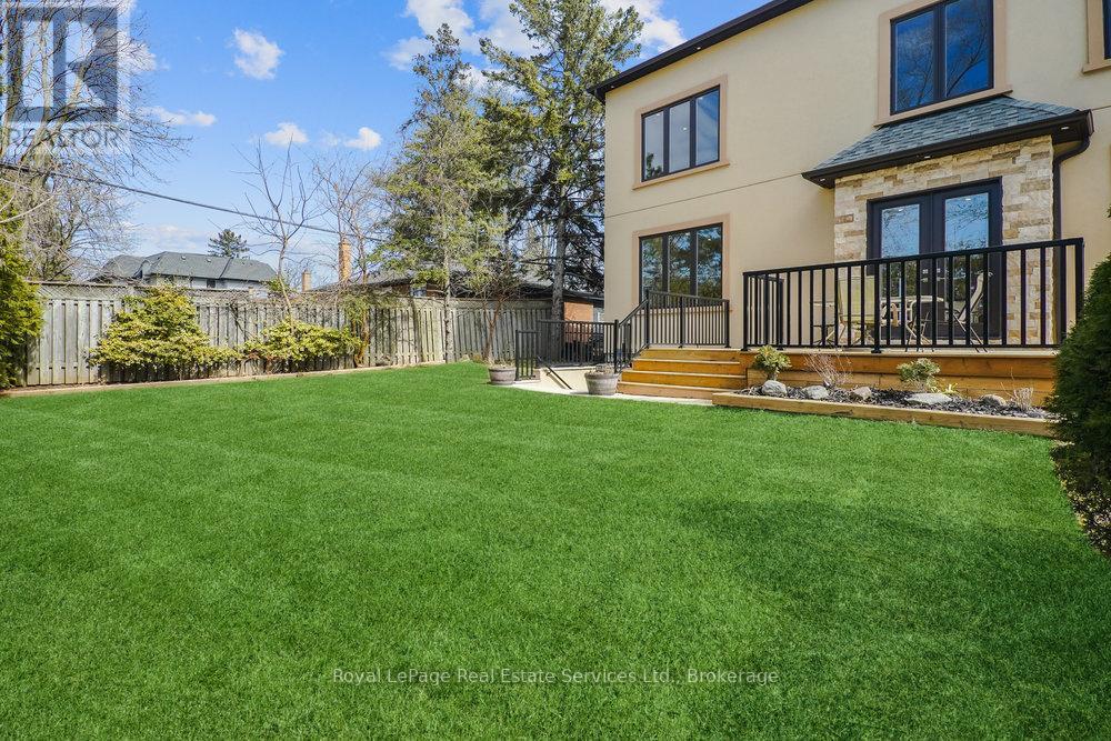 Photo 43 of 1211 Pinegrove Road, Oakville ON