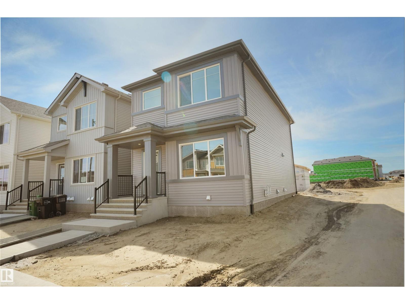 Photo 2 of 22519 88 Ave Nw, Edmonton AB