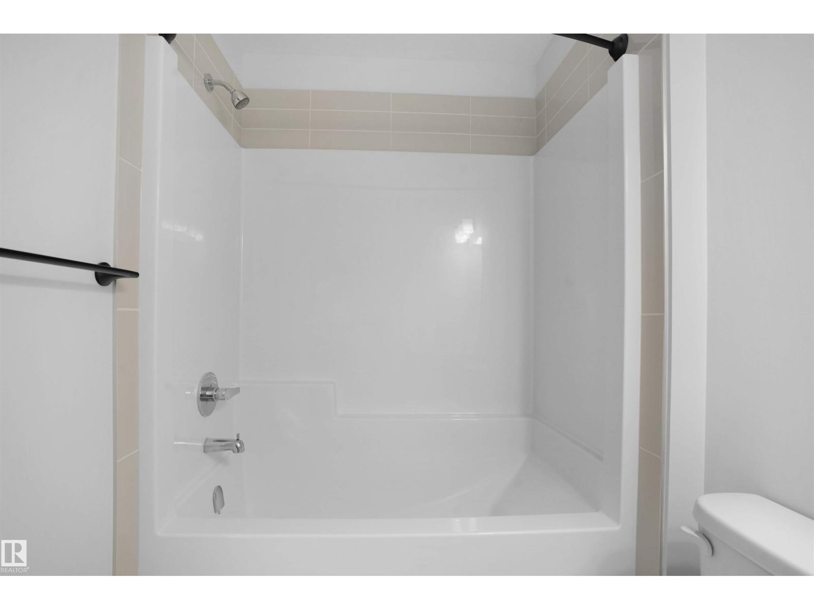 Photo 23 of 22519 88 Ave Nw, Edmonton AB