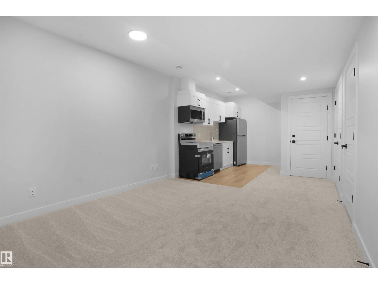 Photo 40 of 22519 88 Ave Nw, Edmonton AB
