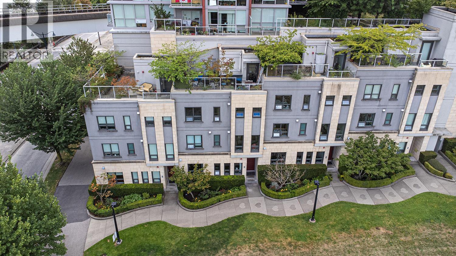 Photo 4 of Th 3 125 Columbia Street, New Westminster BC