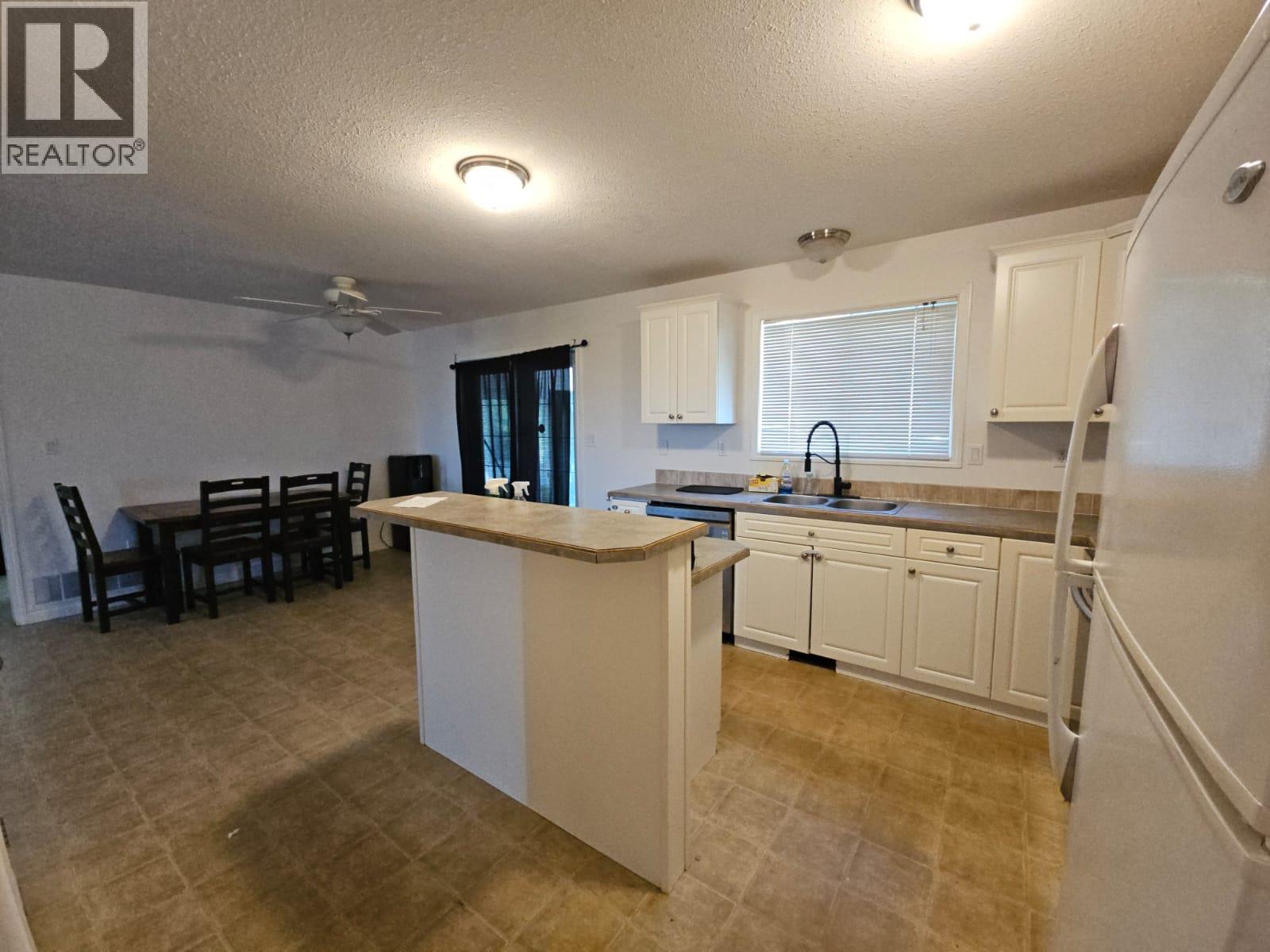 5200 45 Avenue, Chetwynd