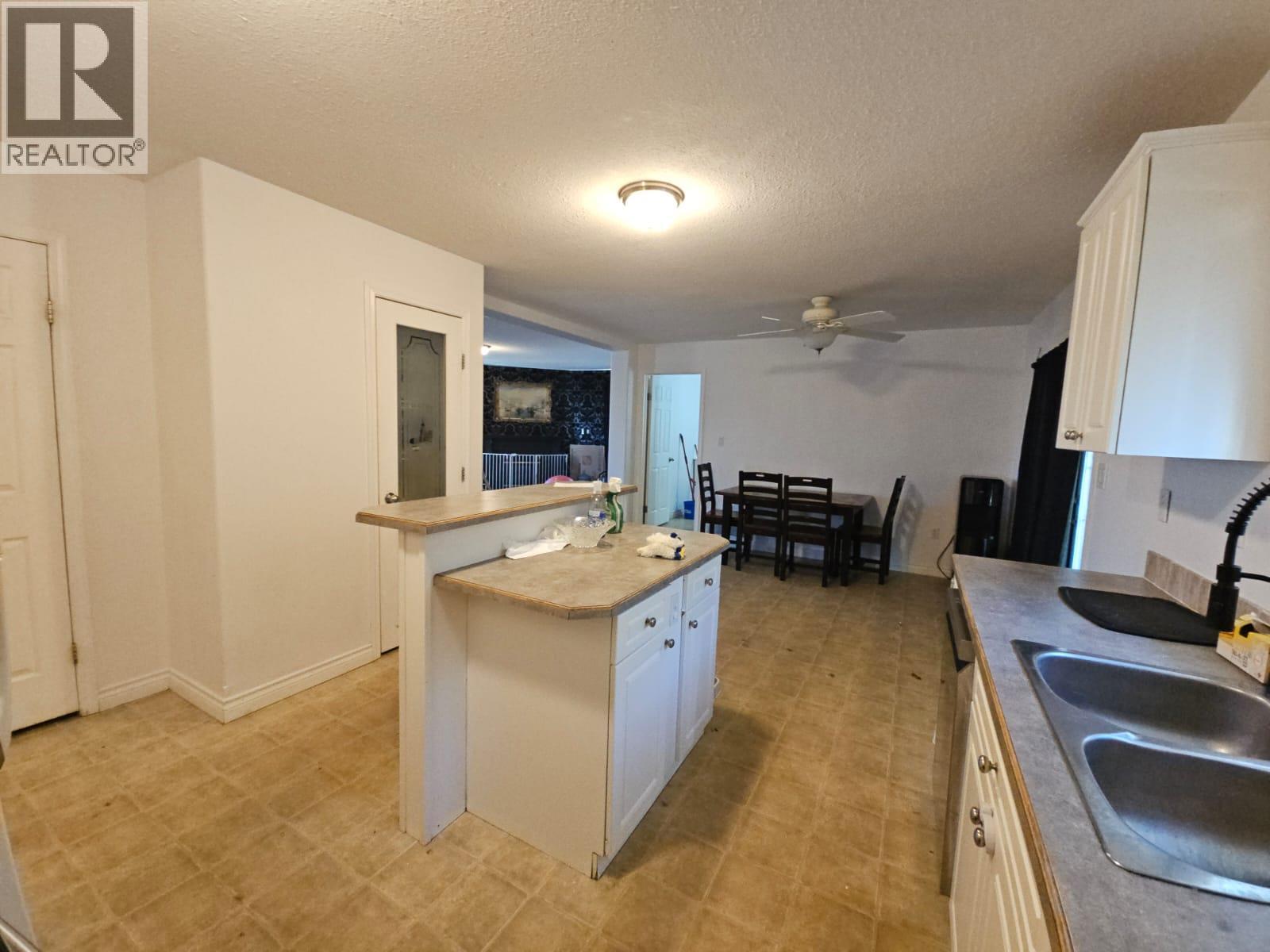 5200 45 Avenue, Chetwynd