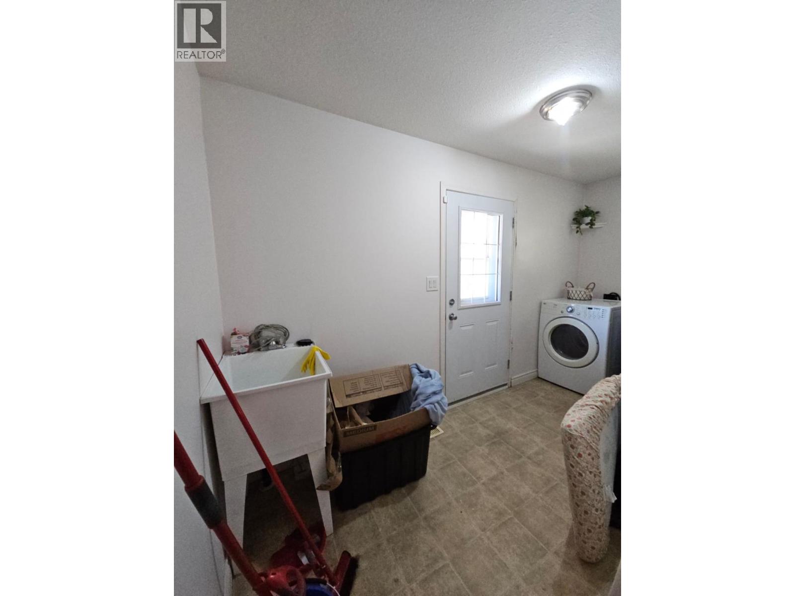 5200 45 Avenue, Chetwynd