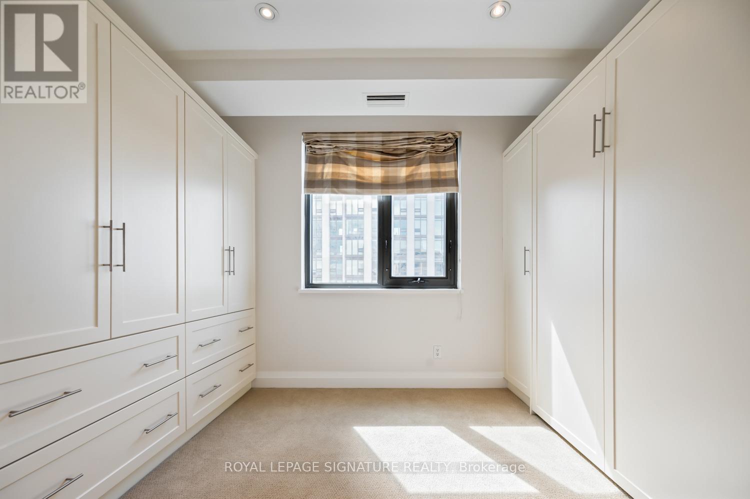 Photo 17 of 1602 260 Heath Street W, Toronto ON