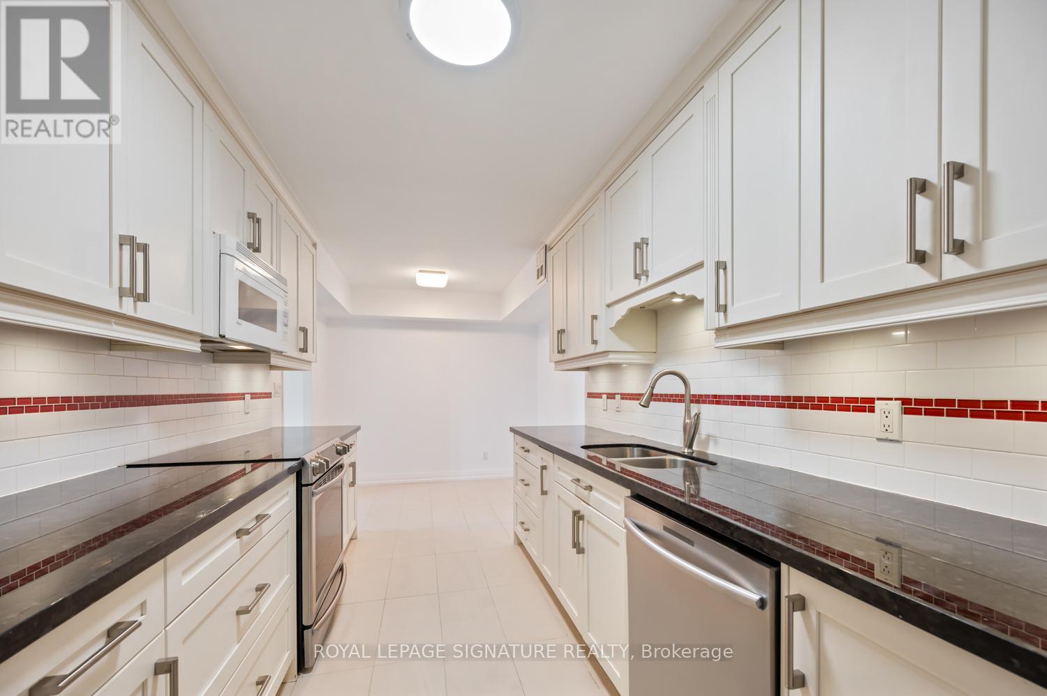 Photo 3 of 1602 260 Heath Street W, Toronto ON