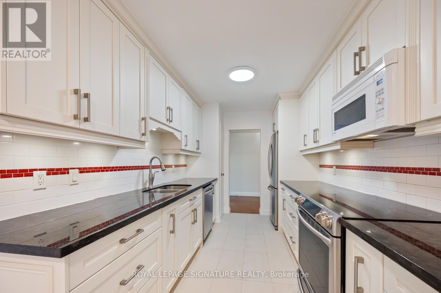 Photo 5 of 1602 260 Heath Street W, Toronto ON