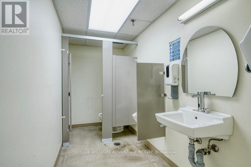 Photo 11 of Basement 302 Spadina Avenue, Toronto ON
