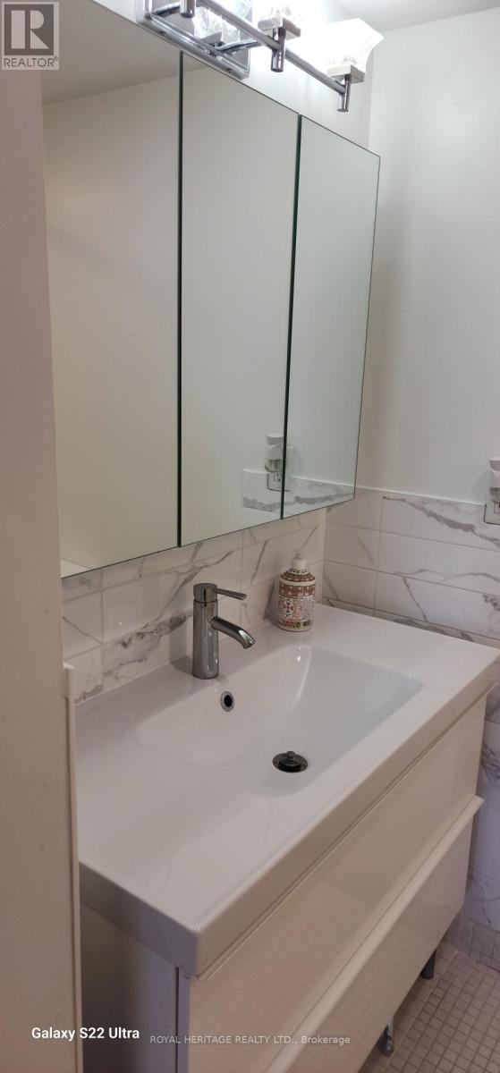 Photo 15 of 1116 20 Dean Park Road, Toronto ON