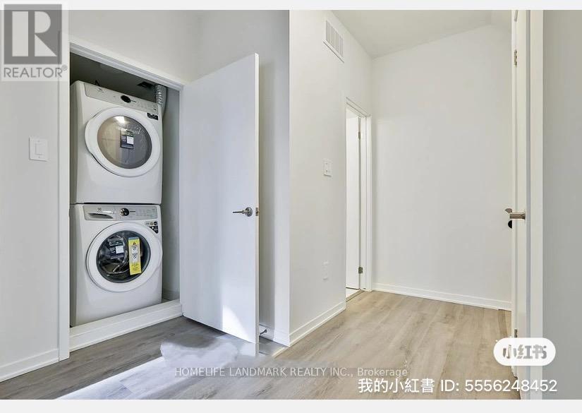Photo 6 of 131 11 Almond Blossom Mews, Vaughan ON