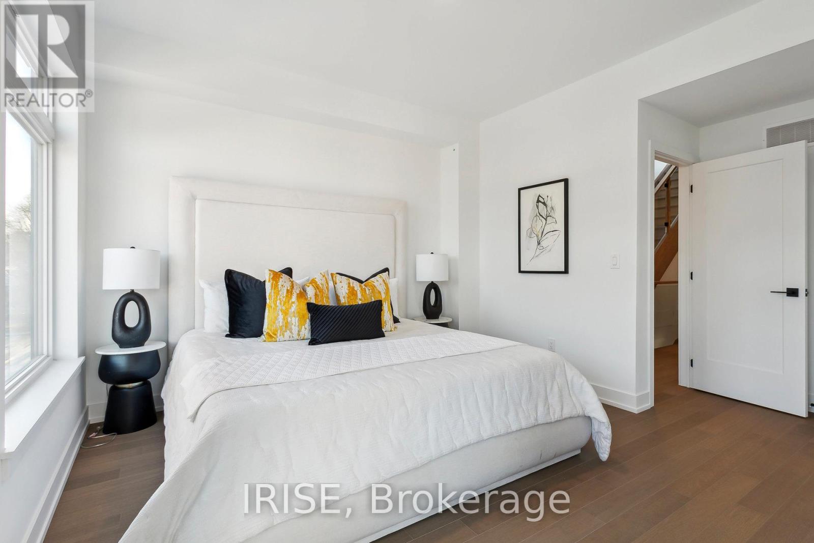 Photo 23 of 55 40 Lou Parsons Way, Mississauga ON