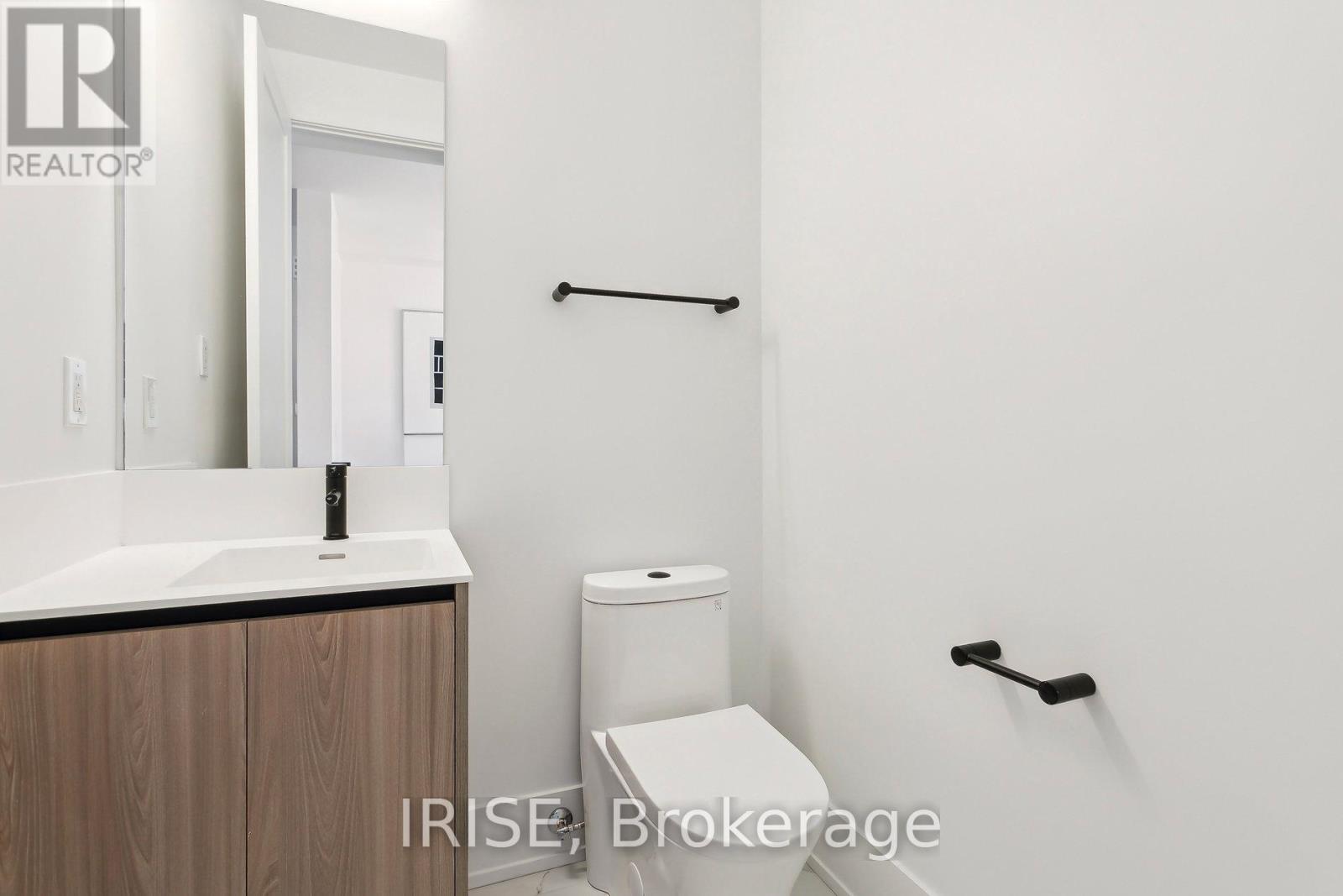 Photo 20 of 55 40 Lou Parsons Way, Mississauga ON