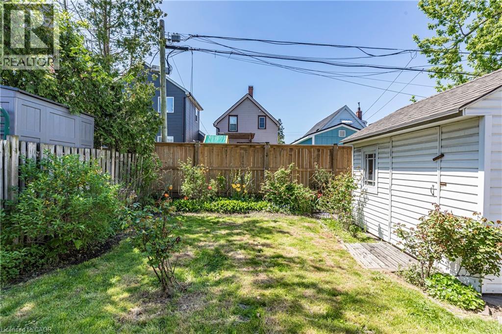 Photo 46 of 27 Barons Avenue N, Hamilton ON