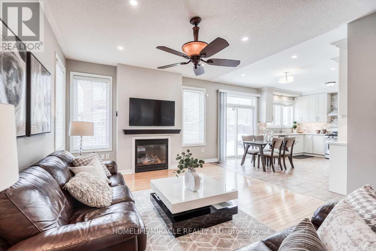 Photo 13 of 824 Millard Street, Whitchurchstouffville ON