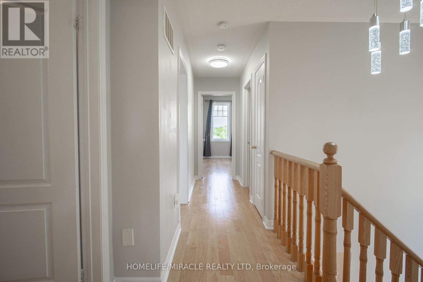 Photo 20 of 824 Millard Street, Whitchurchstouffville ON