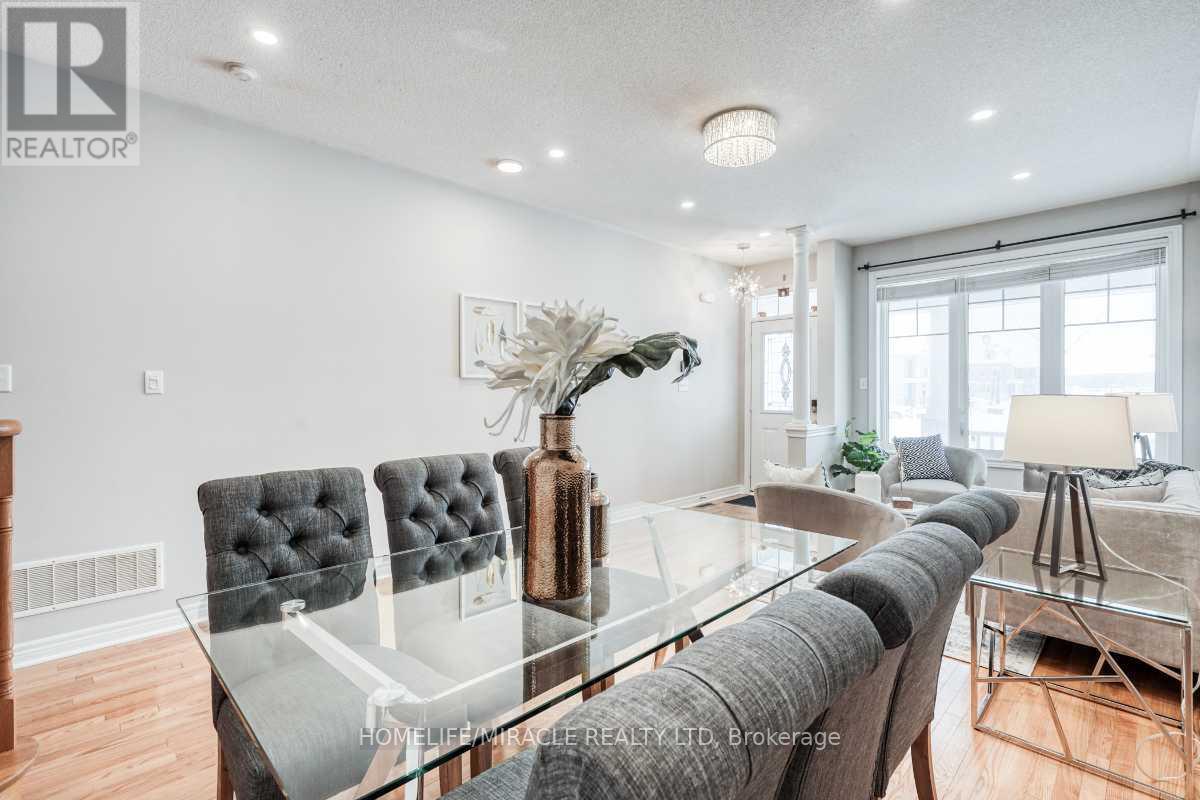 Photo 7 of 824 Millard Street, Whitchurchstouffville ON