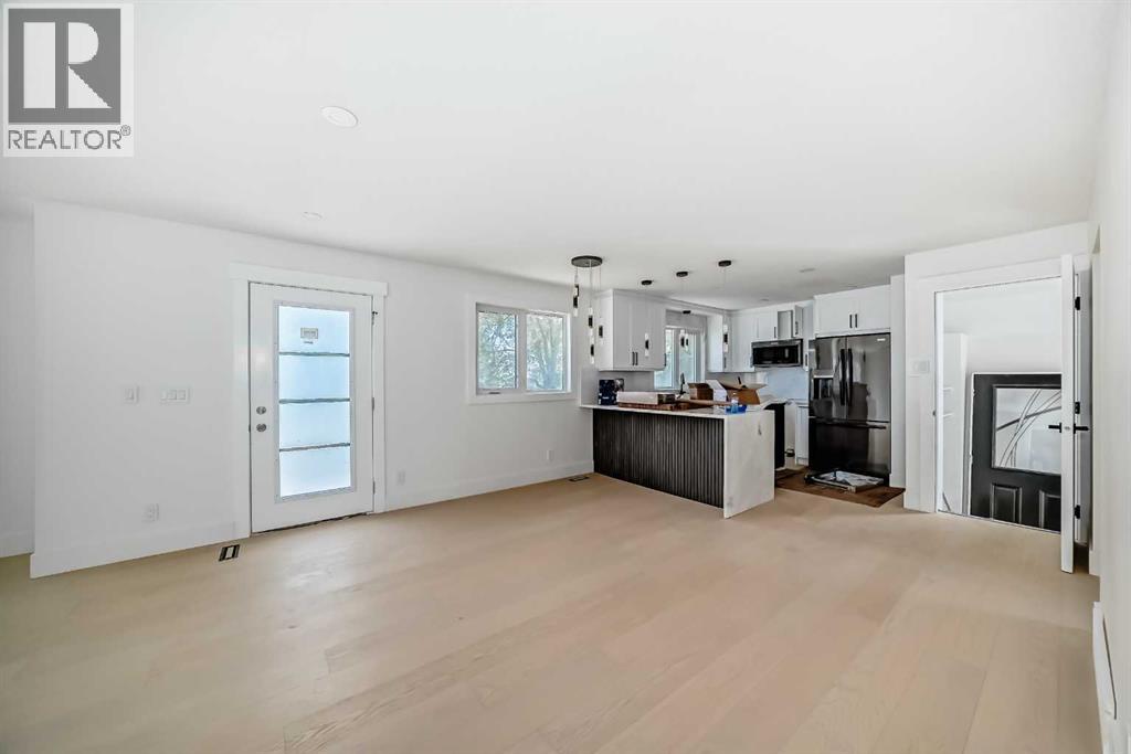 Photo 3 of 6619 4 Street Nw, Calgary AB