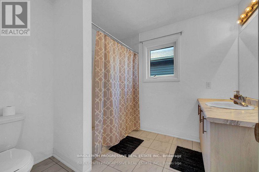Photo 22 of 22 Alaskan Heights, Barrie ON