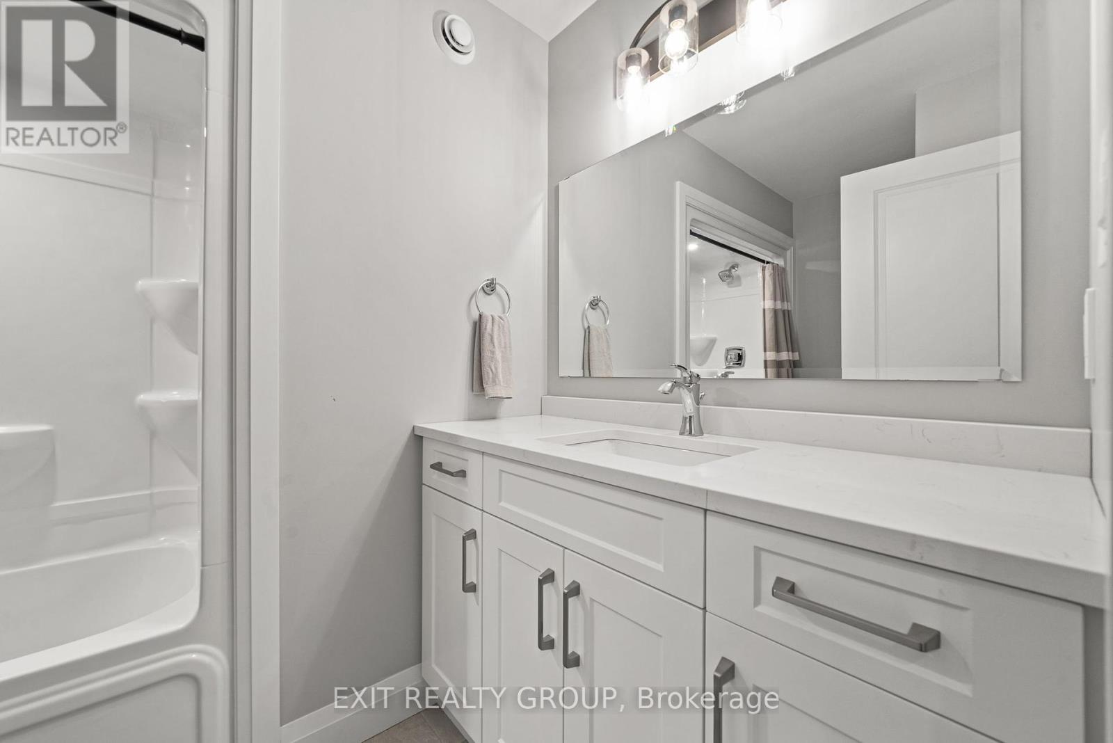 Photo 22 of 4 Mackenzie John Crescent, Brighton ON