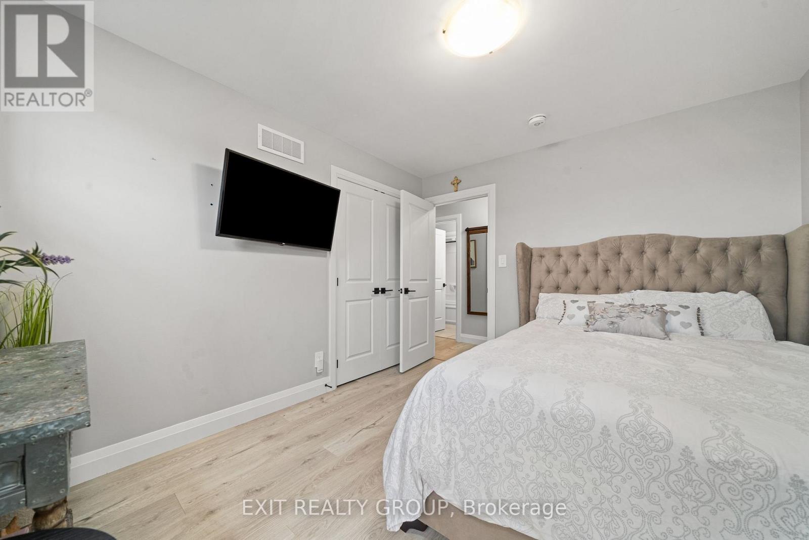 Photo 23 of 4 Mackenzie John Crescent, Brighton ON