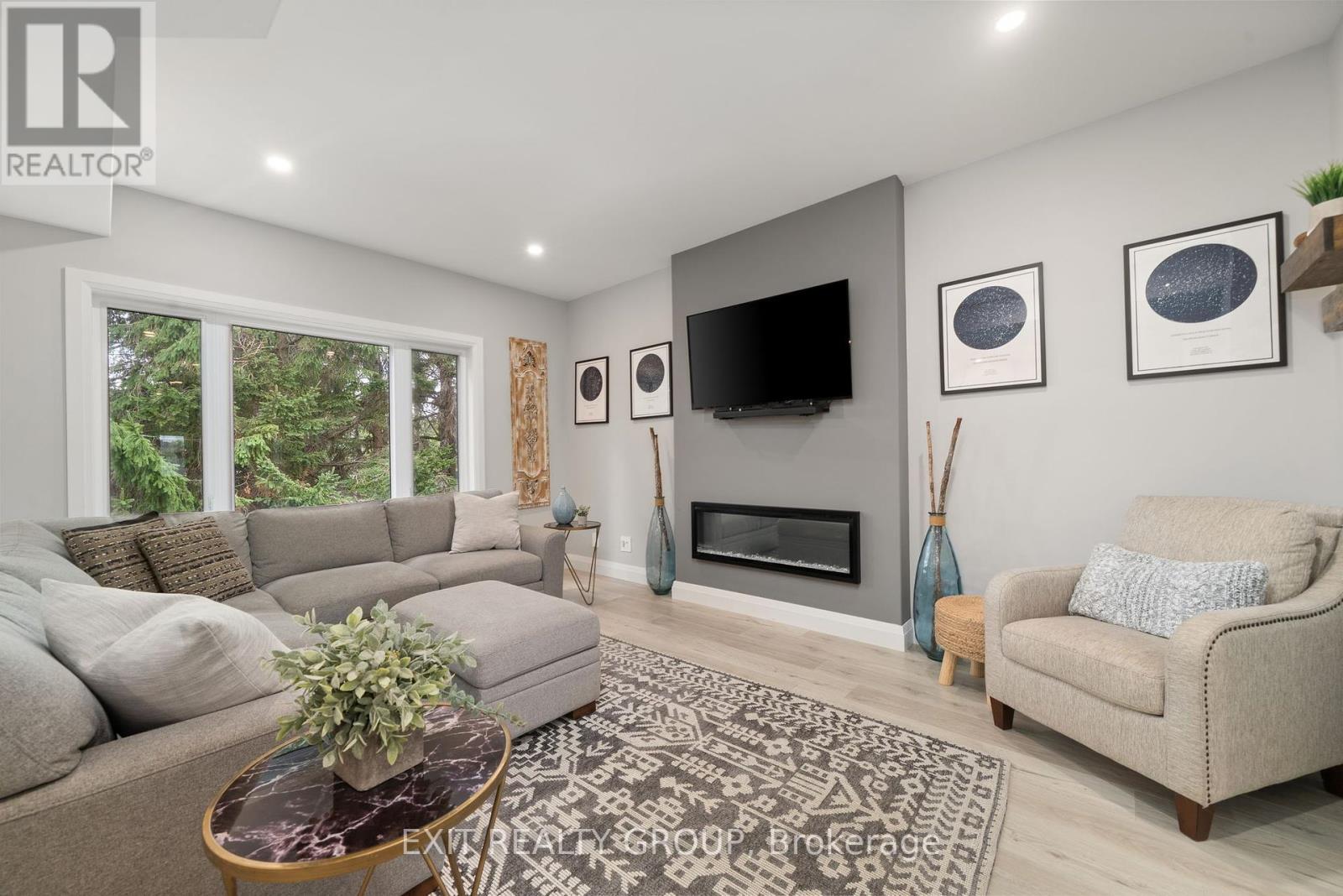 Photo 7 of 4 Mackenzie John Crescent, Brighton ON
