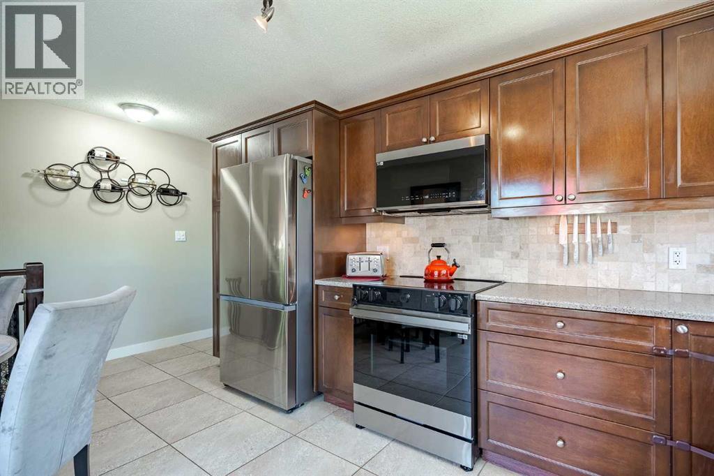 Photo 9 of 6127 4 Street Ne, Calgary AB