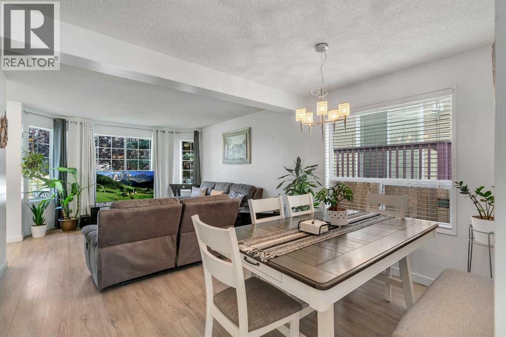 Photo 6 of 71 Rivercrest Circle Se, Calgary AB