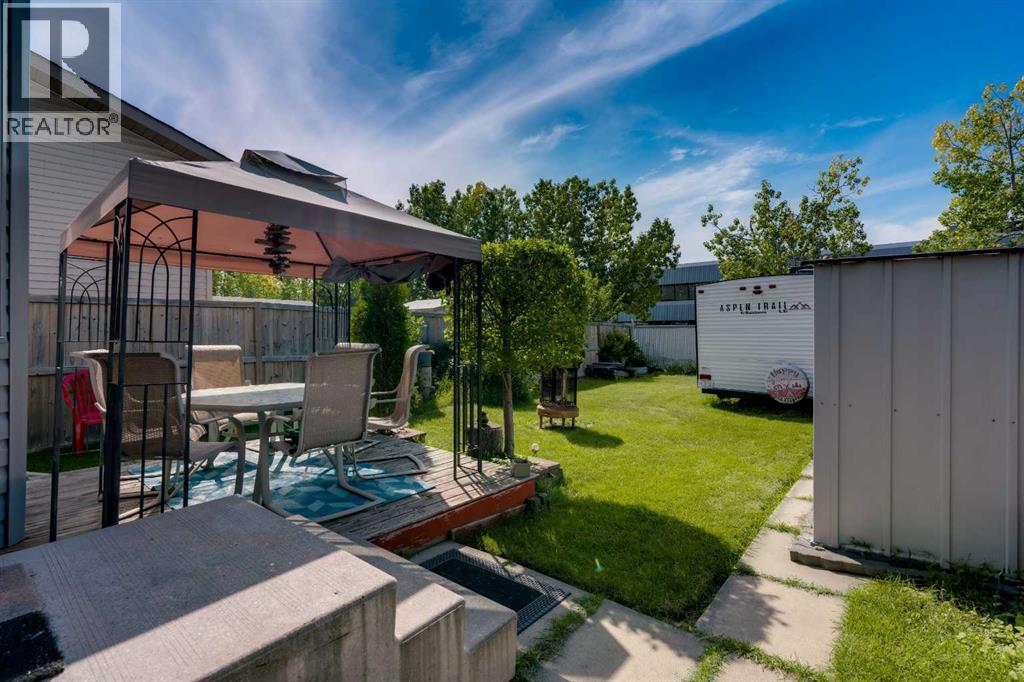 Photo 24 of 71 Rivercrest Circle Se, Calgary AB