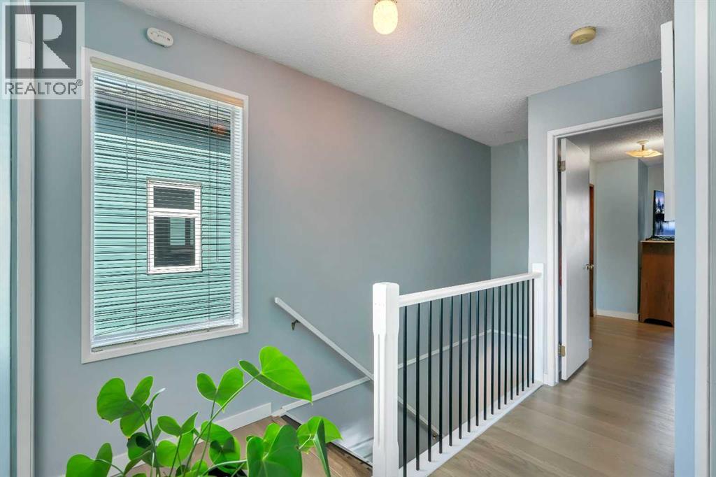 Photo 14 of 71 Rivercrest Circle Se, Calgary AB