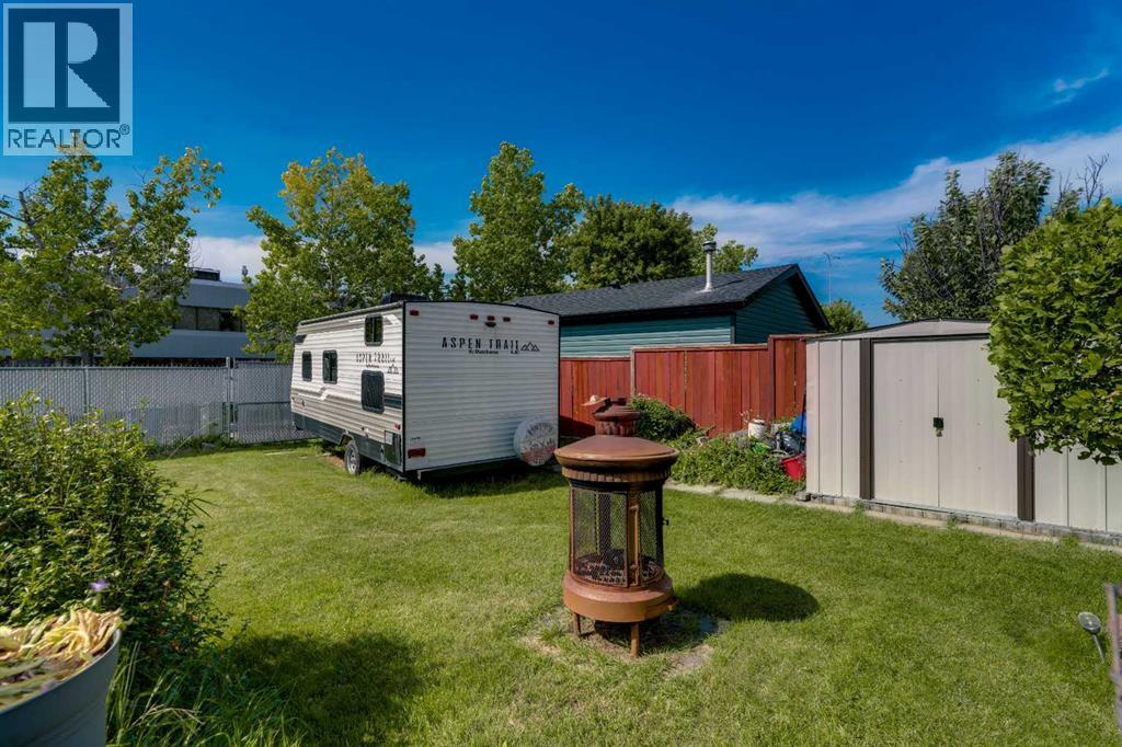 Photo 27 of 71 Rivercrest Circle Se, Calgary AB