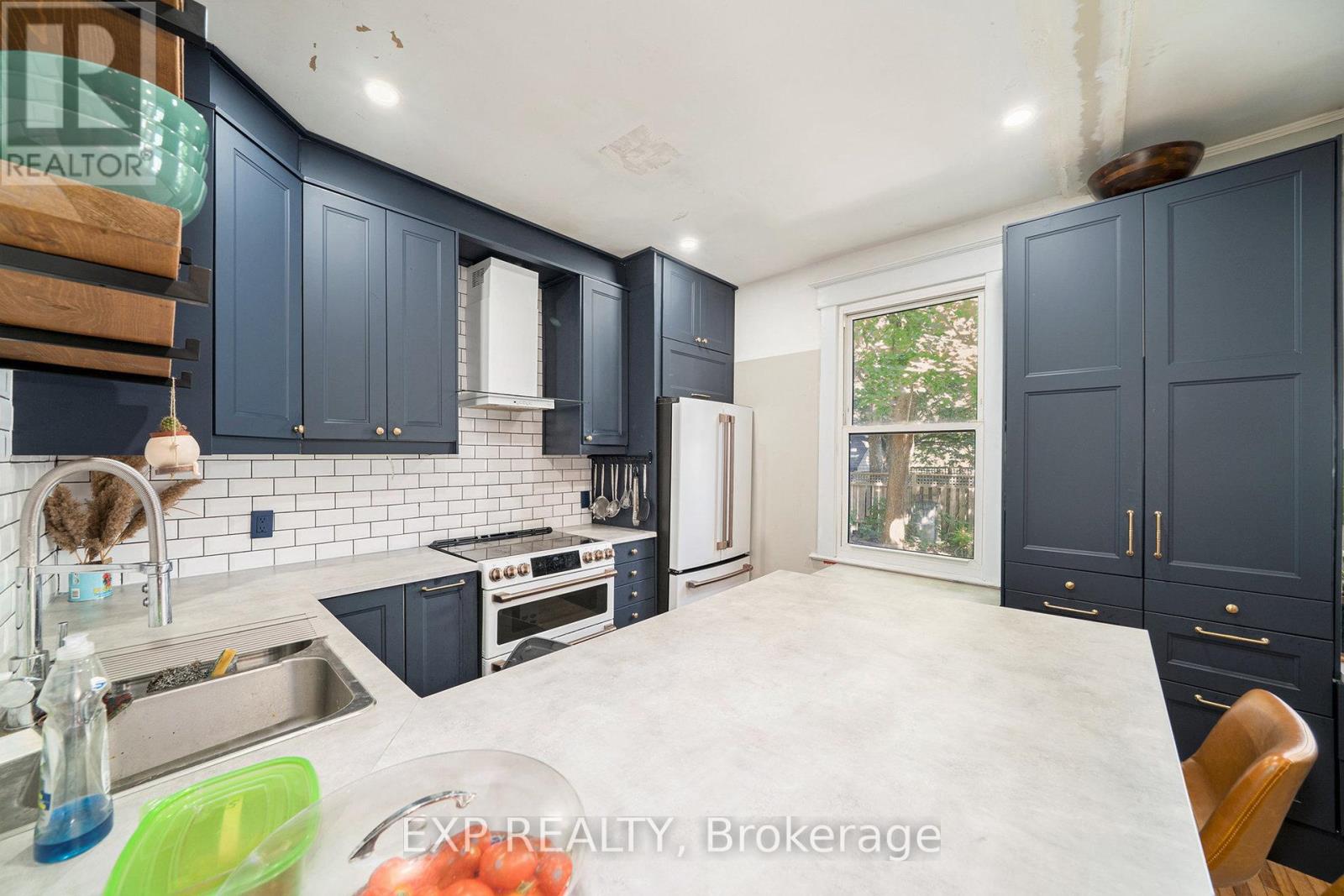 Photo 9 of 477 Kent Street, Ottawa ON