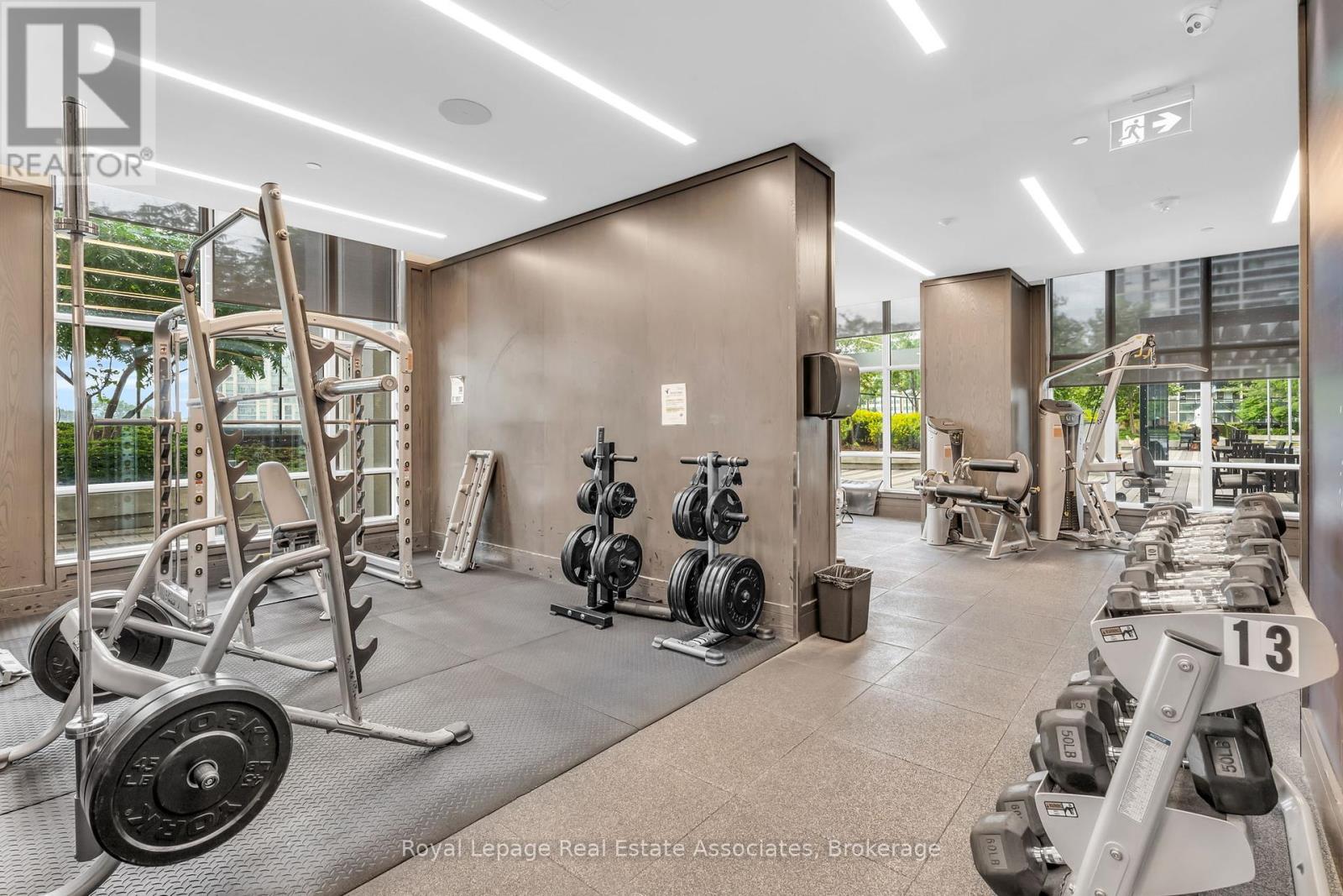 Photo 16 of 1333 5 Mabelle Avenue, Toronto ON