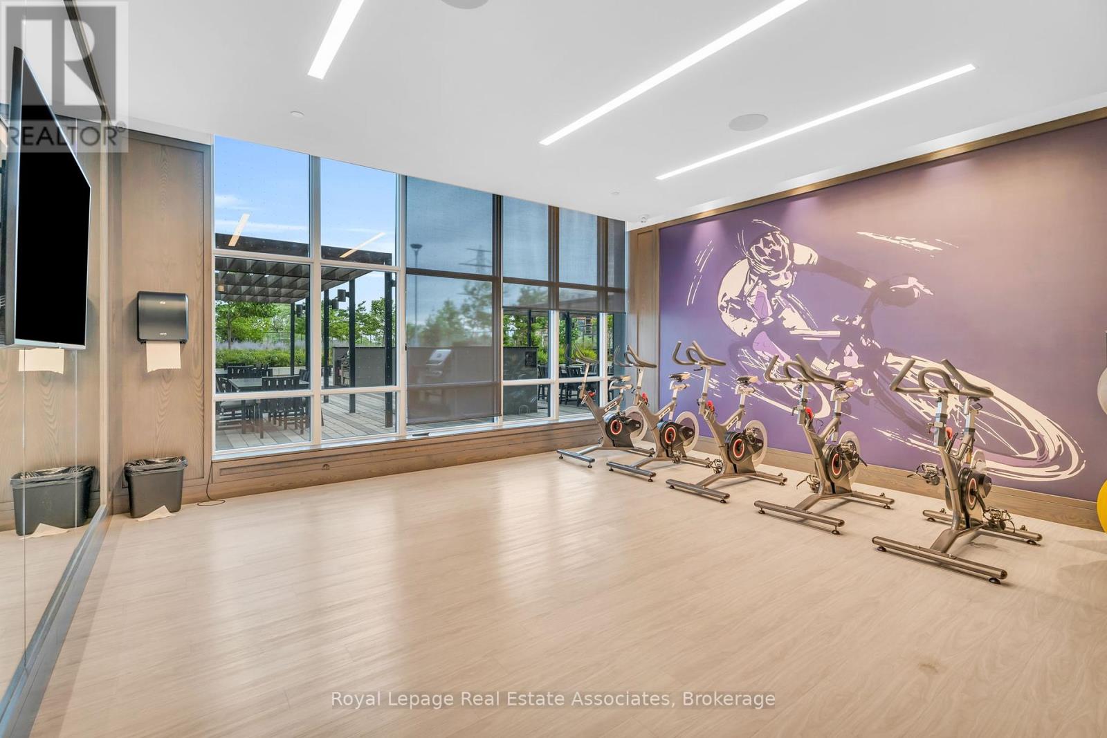 Photo 22 of 1333 5 Mabelle Avenue, Toronto ON