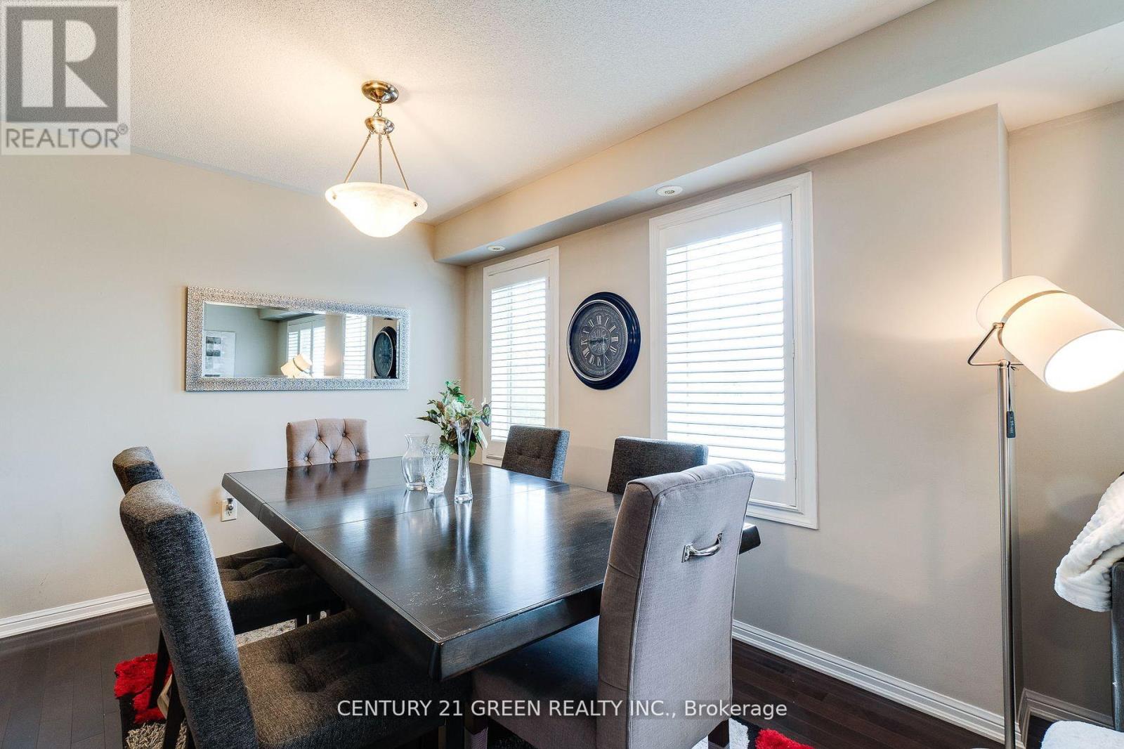 Photo 10 of 24 2614 Dashwood Drive, Oakville ON