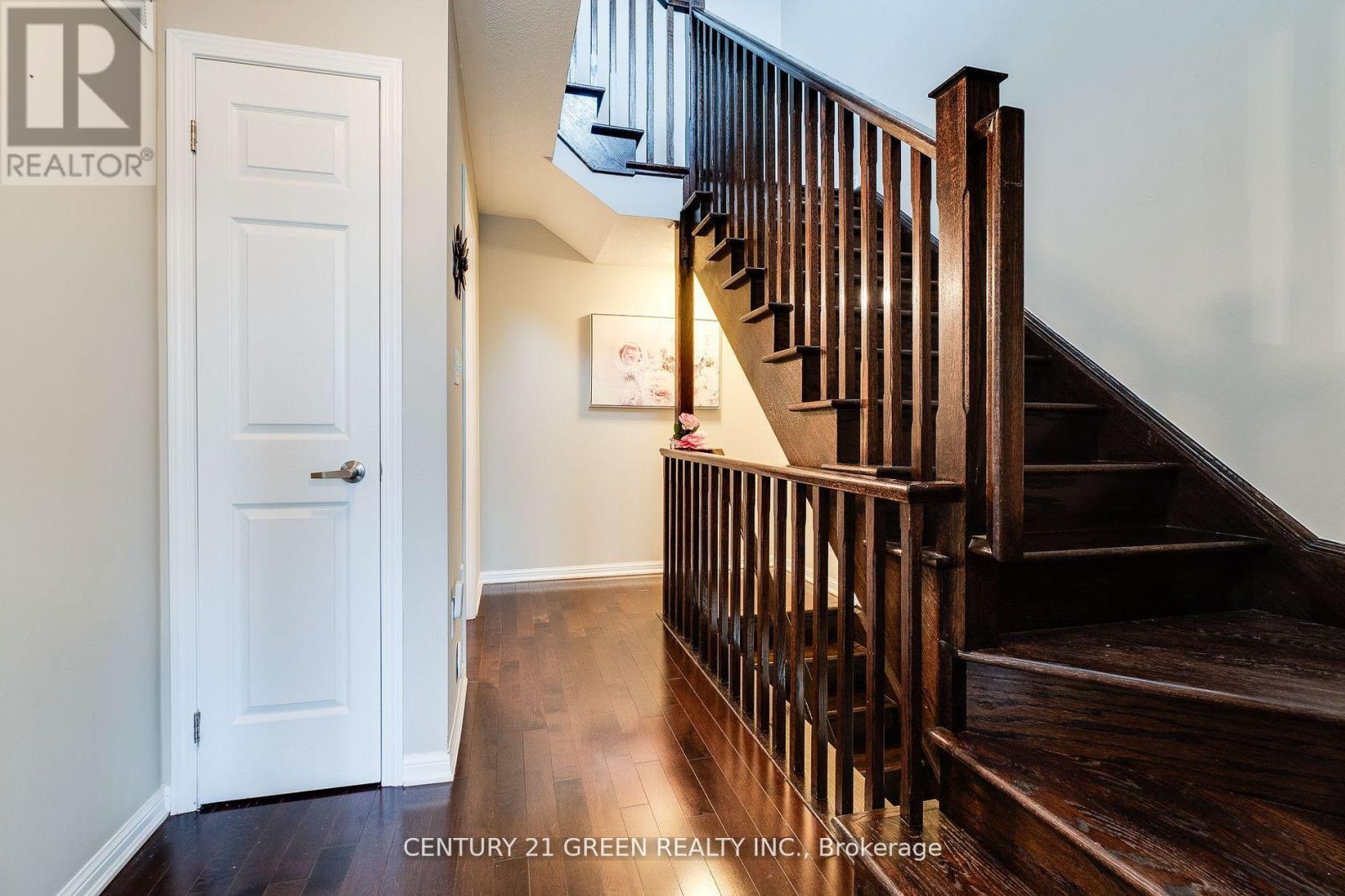 Photo 28 of 24 2614 Dashwood Drive, Oakville ON