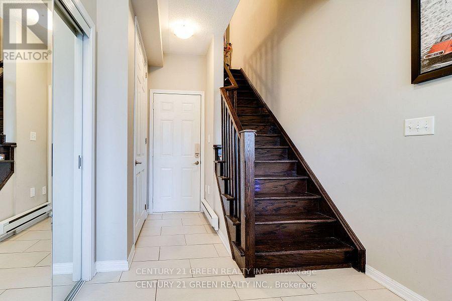 Photo 4 of 24 2614 Dashwood Drive, Oakville ON